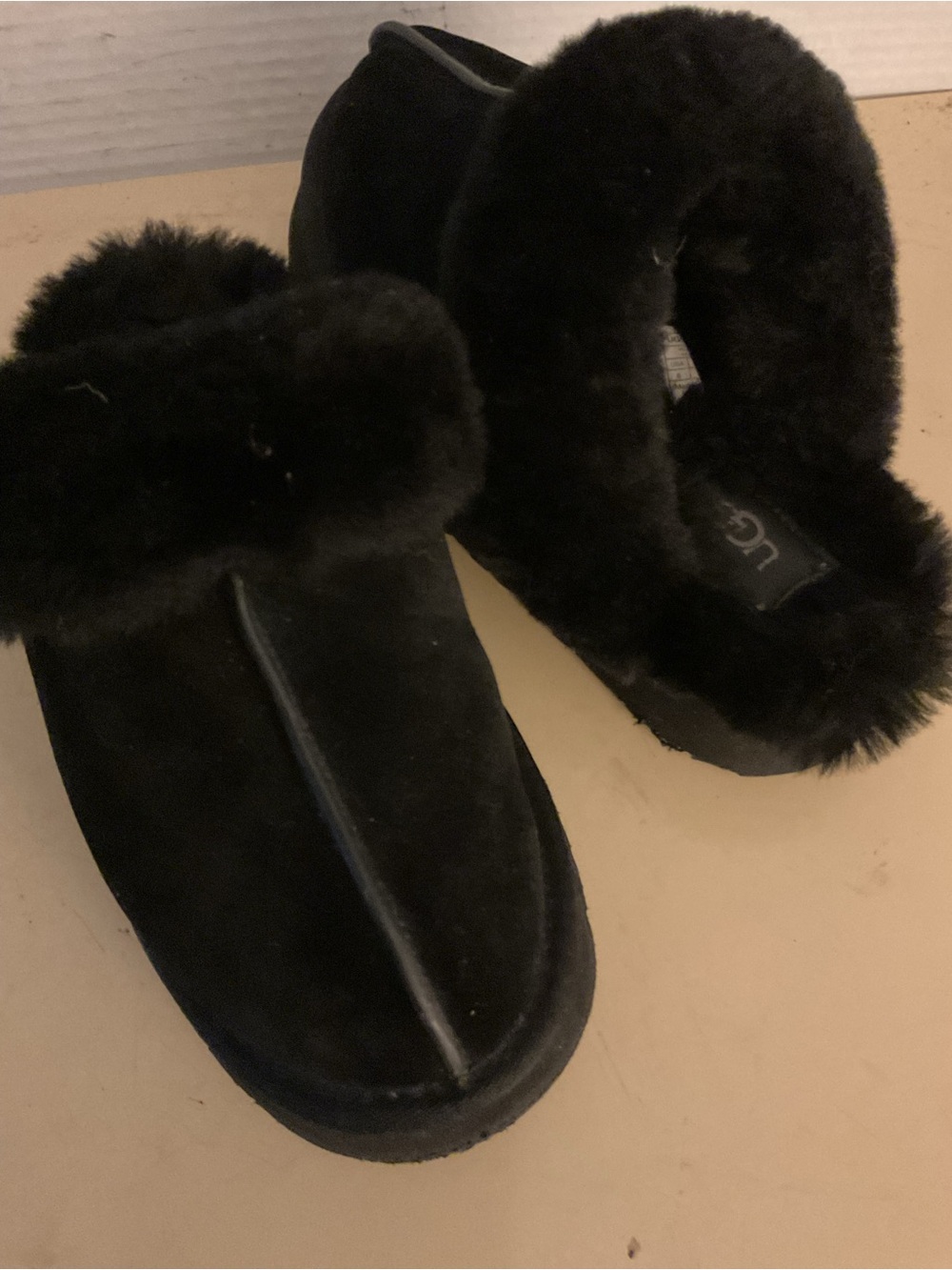 UGG women Black Suede fur platform slipper shoes US 6